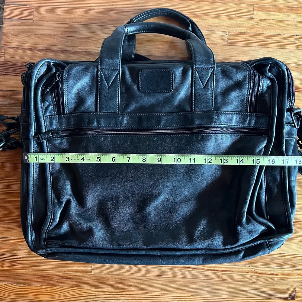 Tumi Expandable Briefcase - Picture 6 of 10
